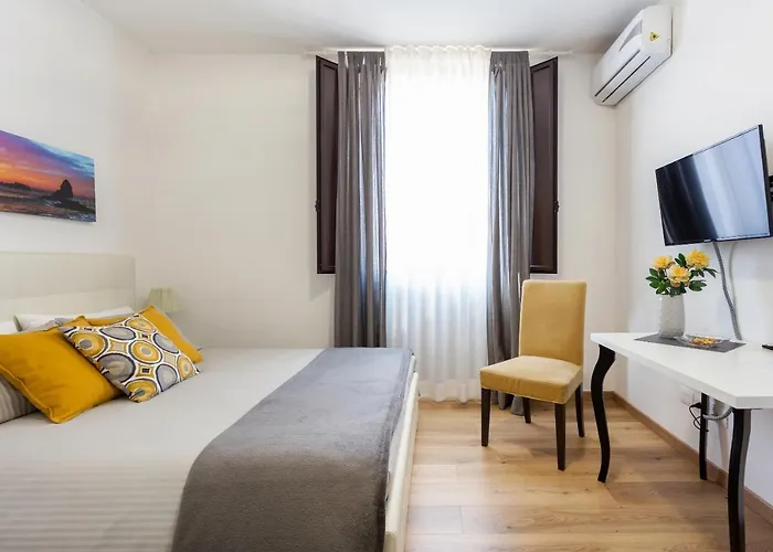 Centre Apartment Grotte Bianche