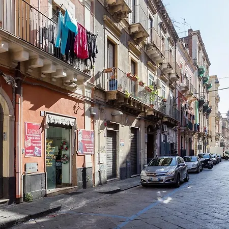 Centre Apartment Grotte Bianche Catania Exterior photo